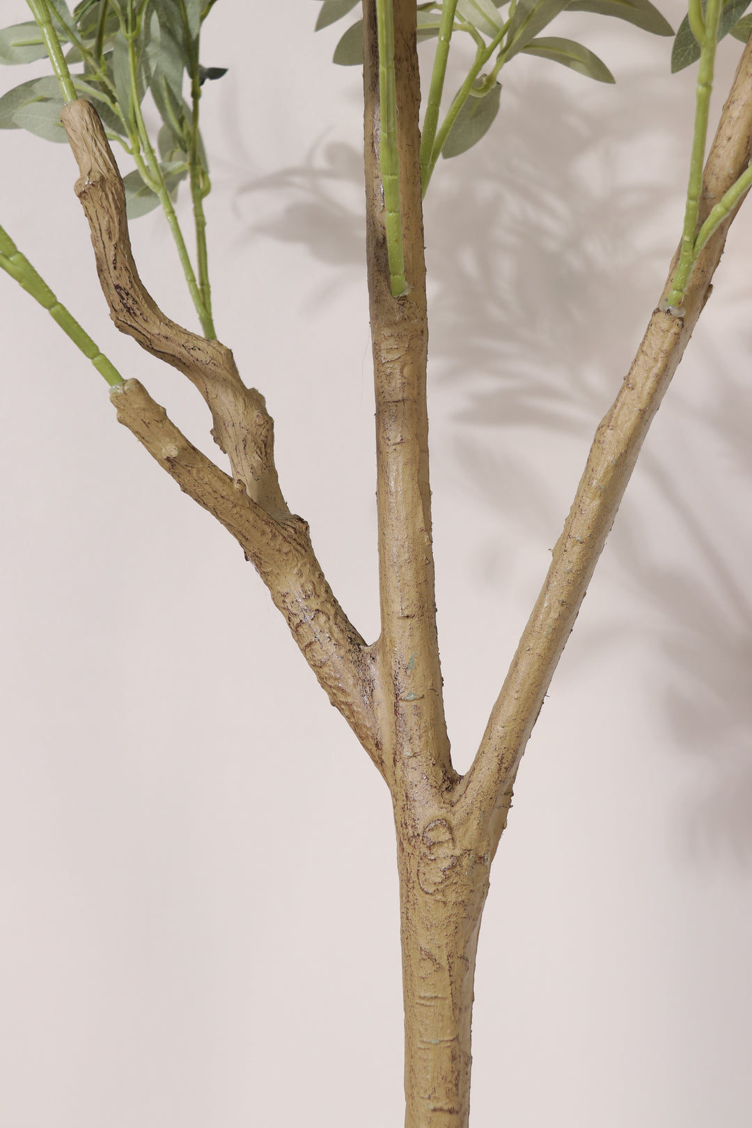 Artificial olive tree