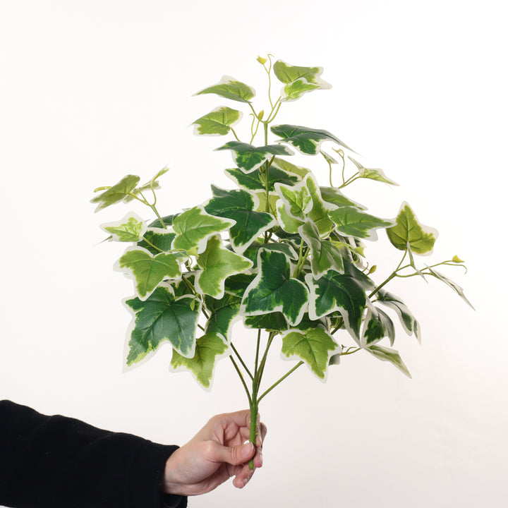 Artificial ivy plant